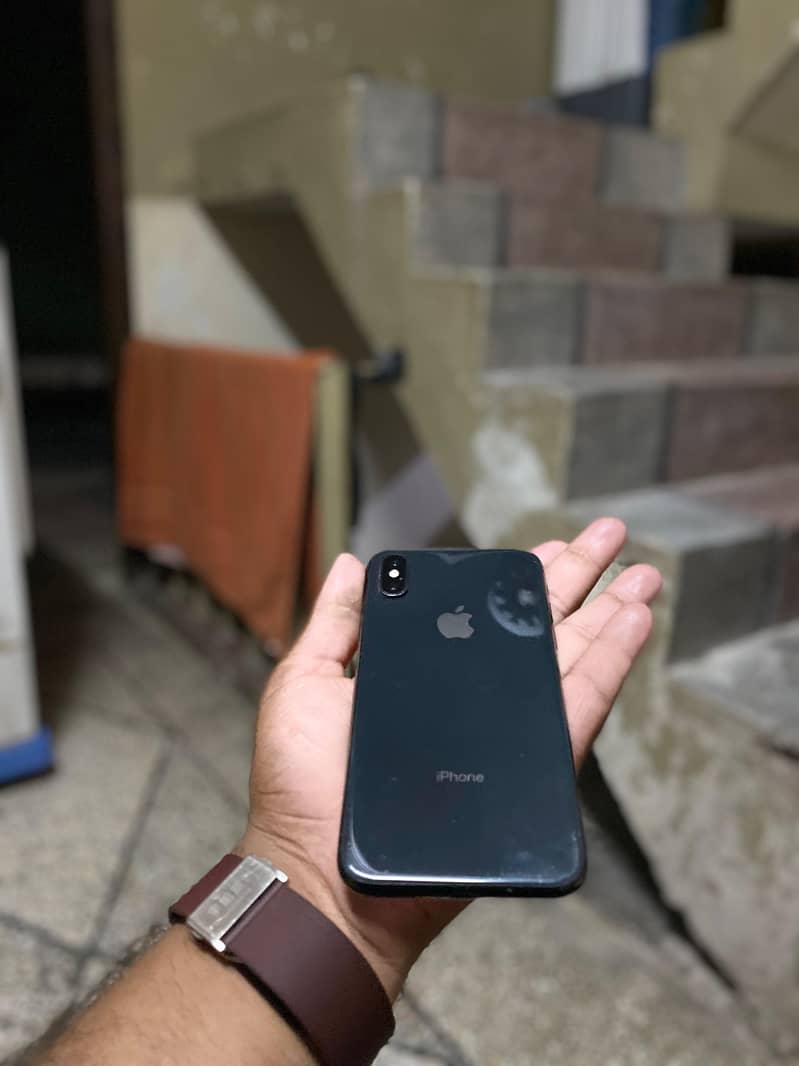 Apple iPhone XS 1