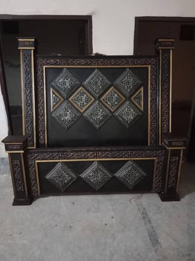 King Size Bed with side table without mattress and dressing Table