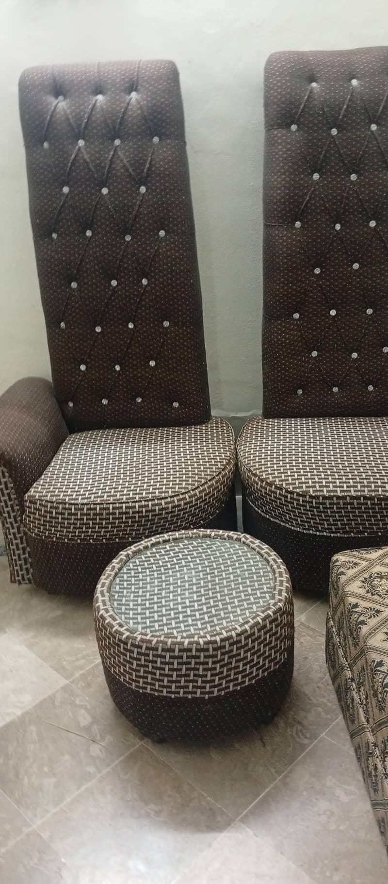 2 chairs sofa set 1