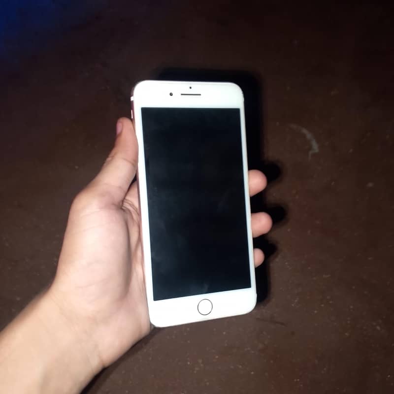 Apple iPhone 7 Plus 4