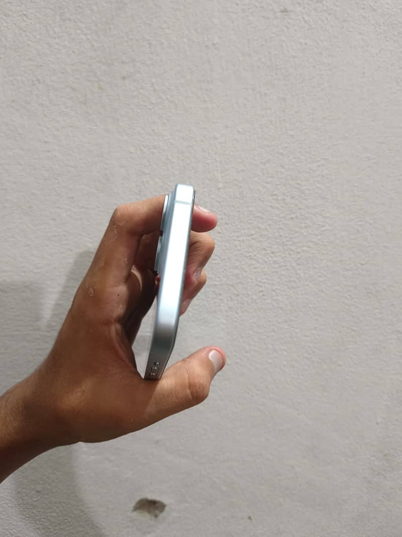 Apple iPhone 15 3