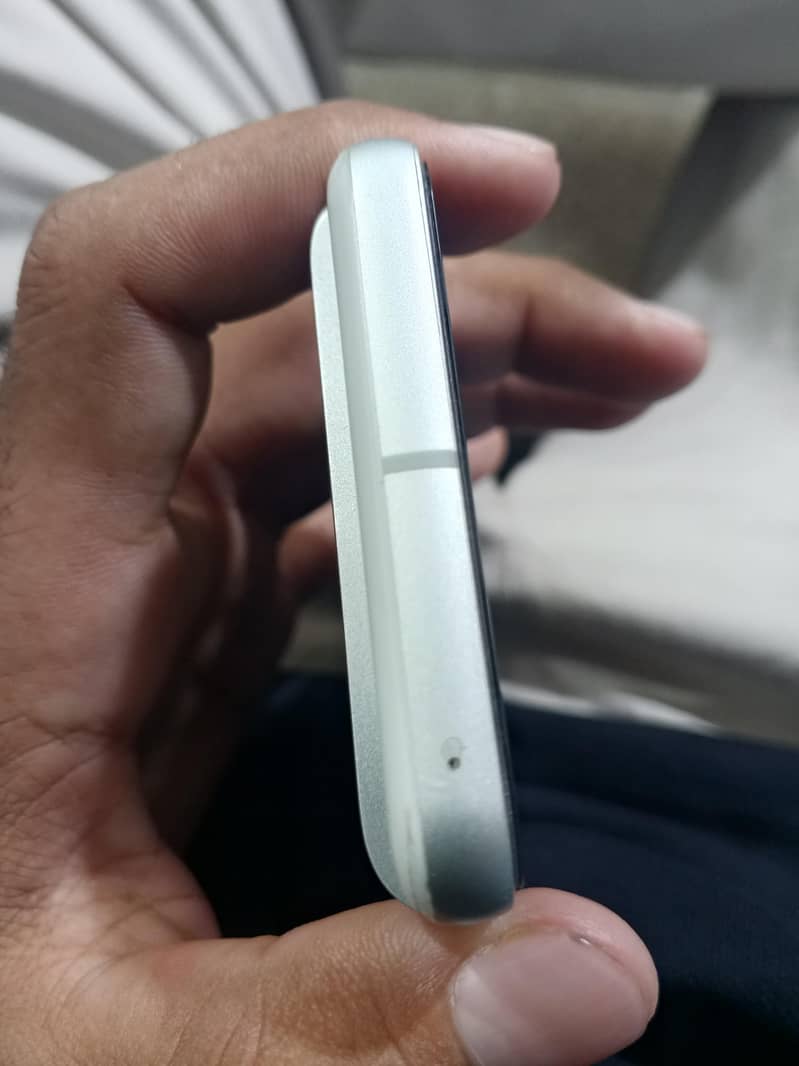 Google Pixel 8 0