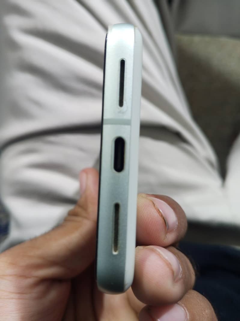 Google Pixel 8 1