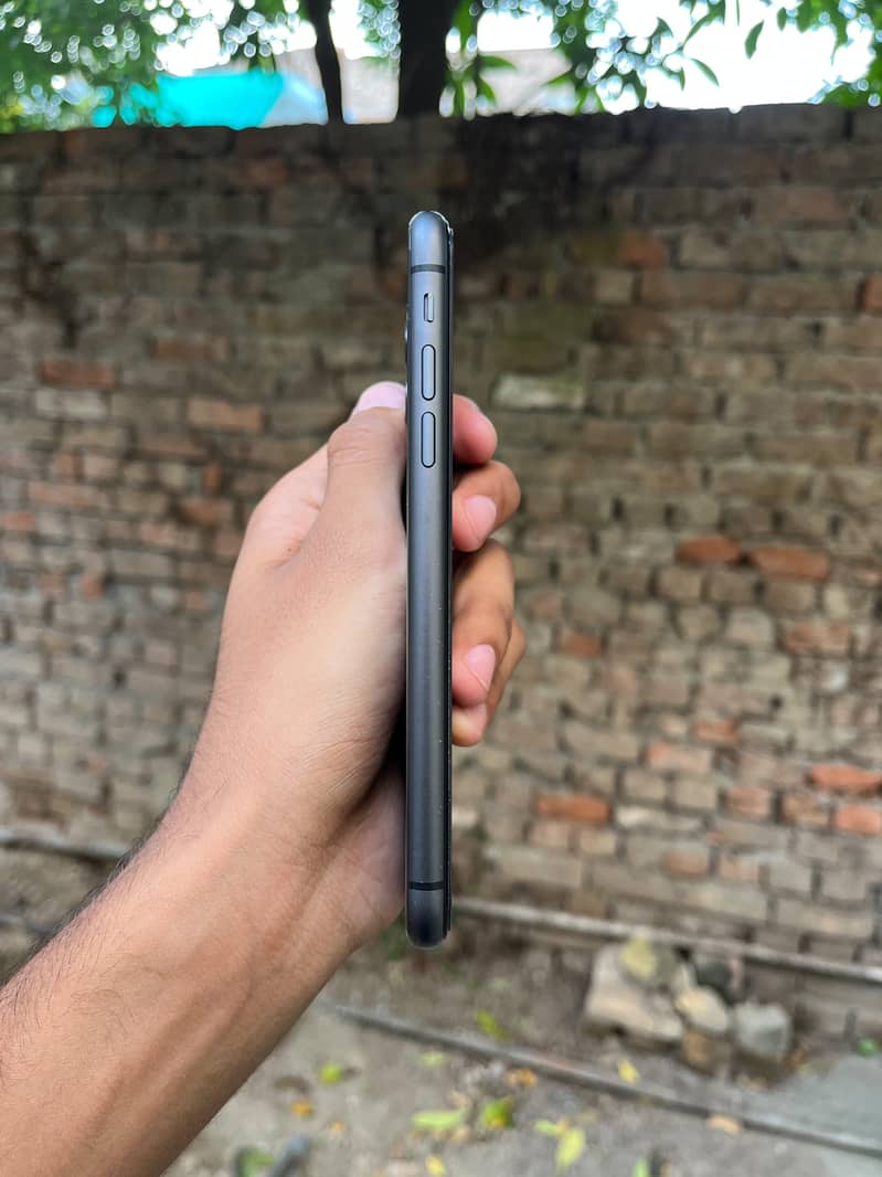 iphone 11 jv 3
