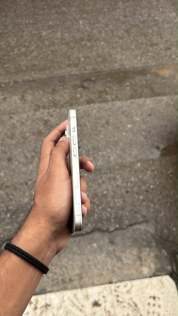 Apple iPhone 14 2