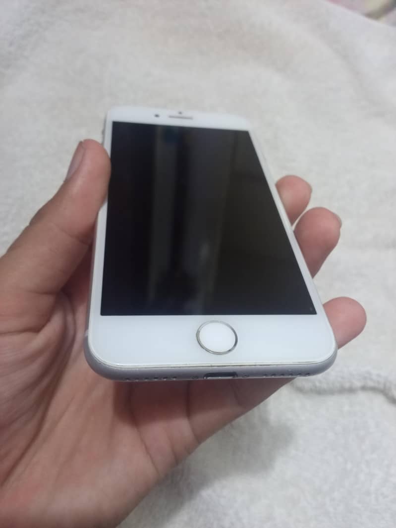 Apple iPhone 8 1