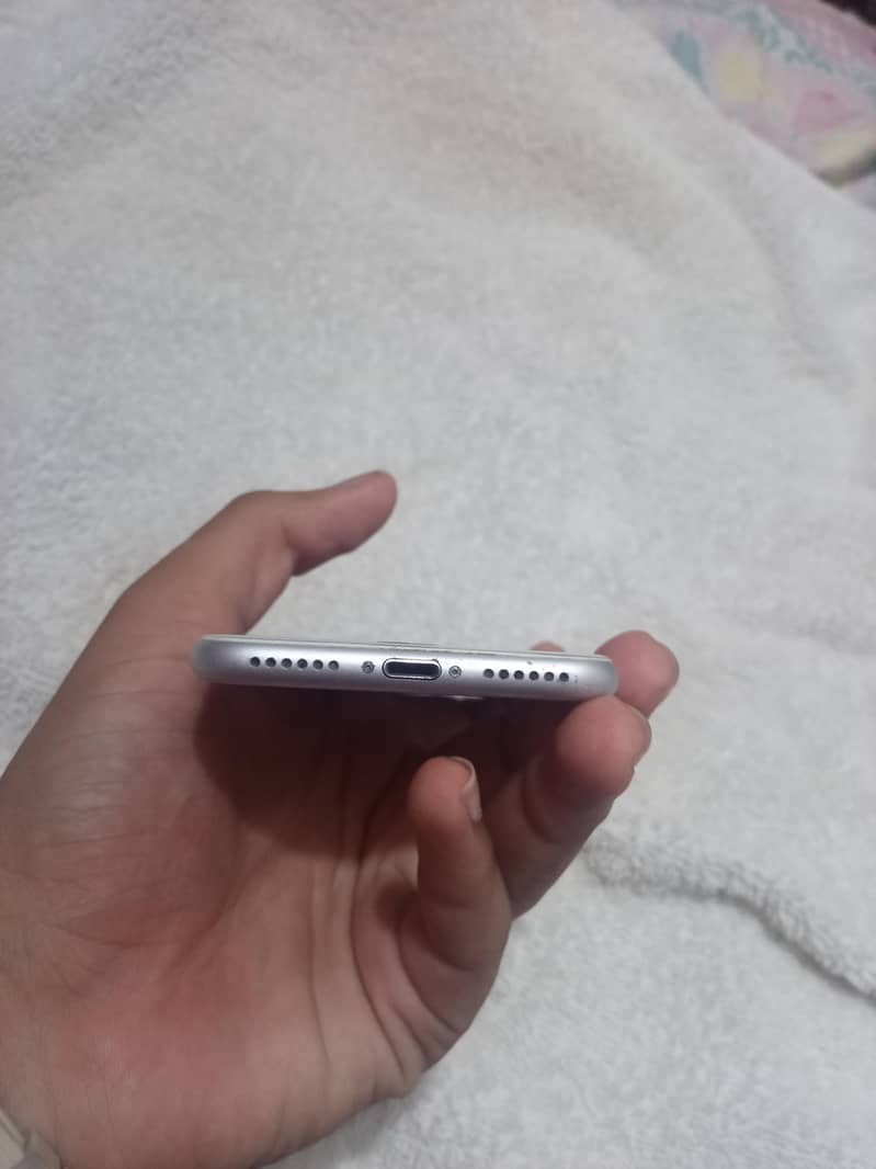 Apple iPhone 8 2