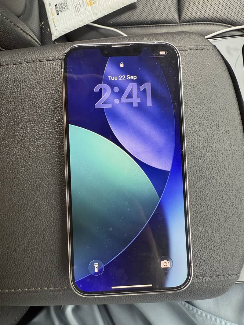 Apple iPhone 13 Pro Max 4