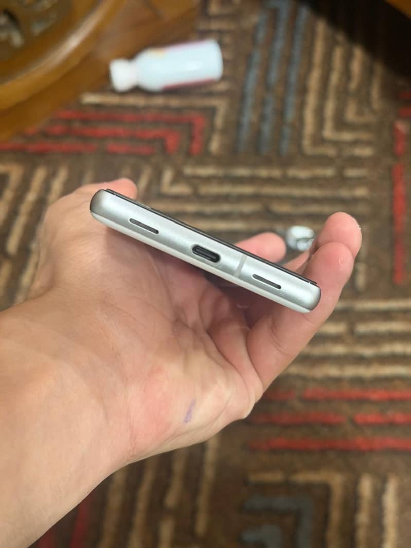 Google Pixel 7a 4