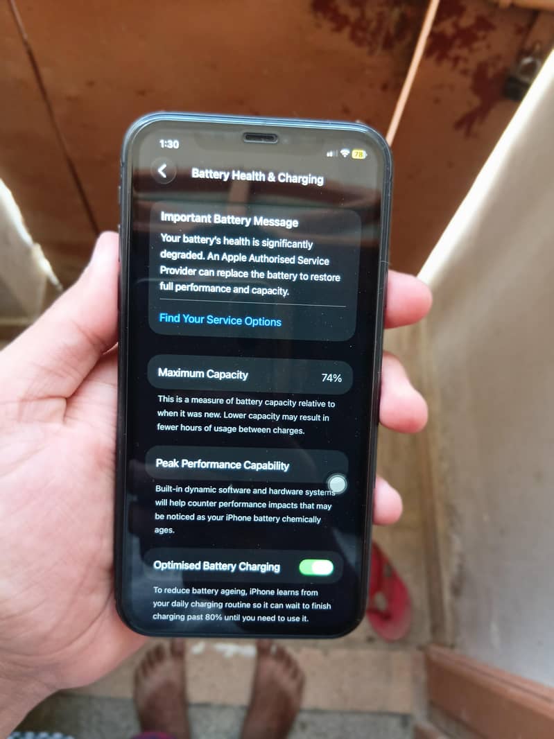 Apple iPhone 11 3