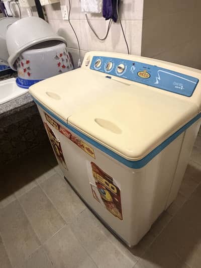 Meco Twin Tub Washing Machine