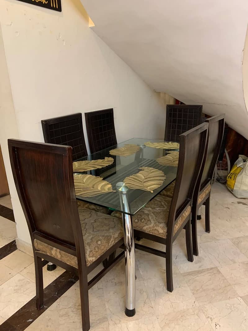 6 persons dining table 0