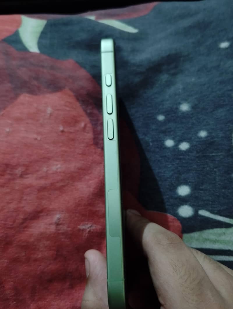 Iphone 17 4