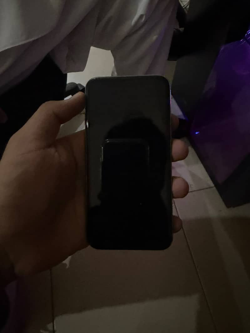 IPHONE X 0