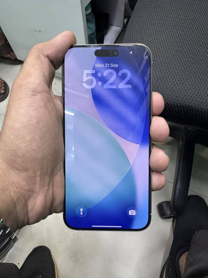 Apple iPhone 15 Pro Max 1