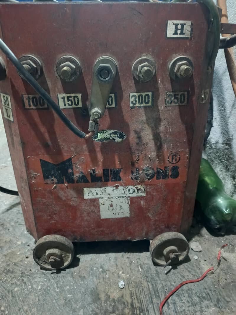 welding machine 1