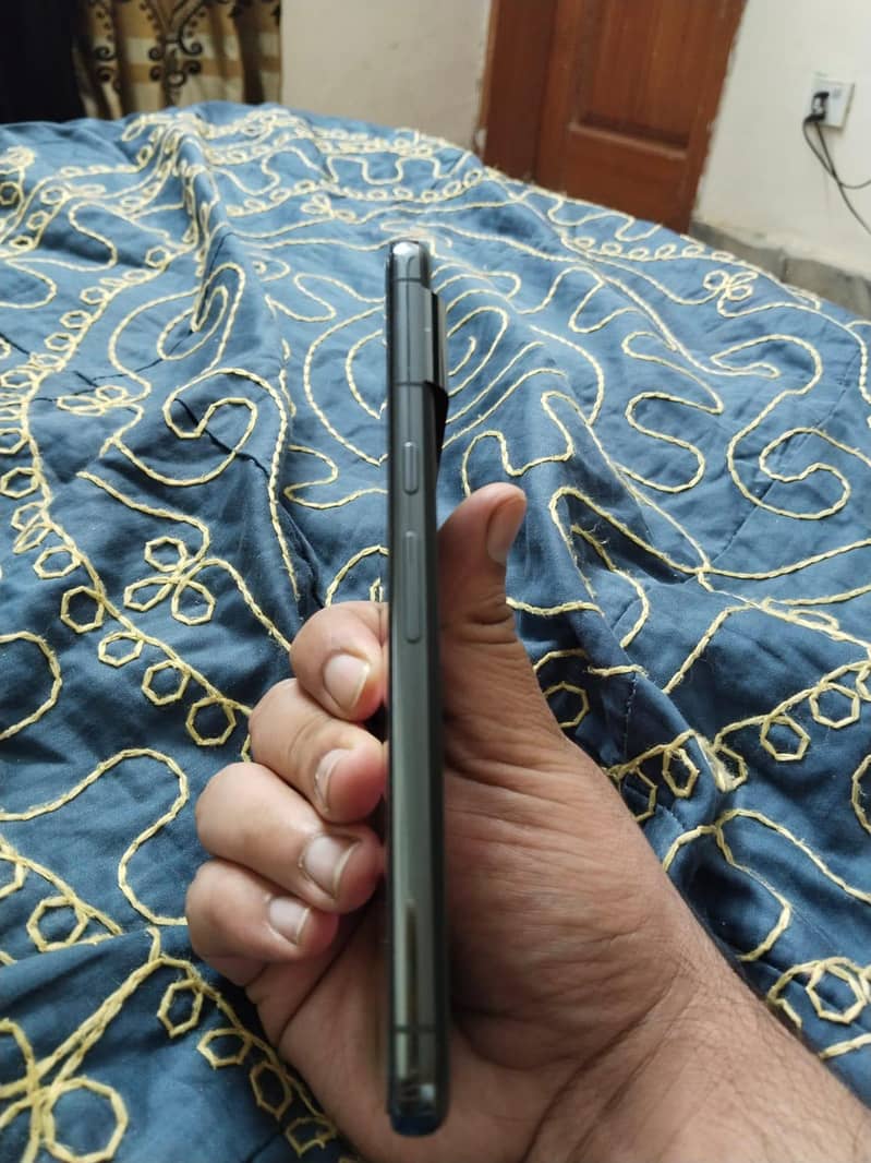 Google Pixel 8 Pro 2