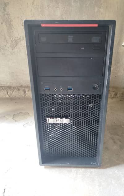 Lenovo P310 / E3 1230 V3 / 8GB DDR4 / 500GB Hard