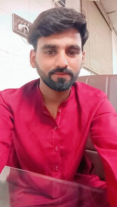 mujy job ki zorort hy Office boy Ya House Working