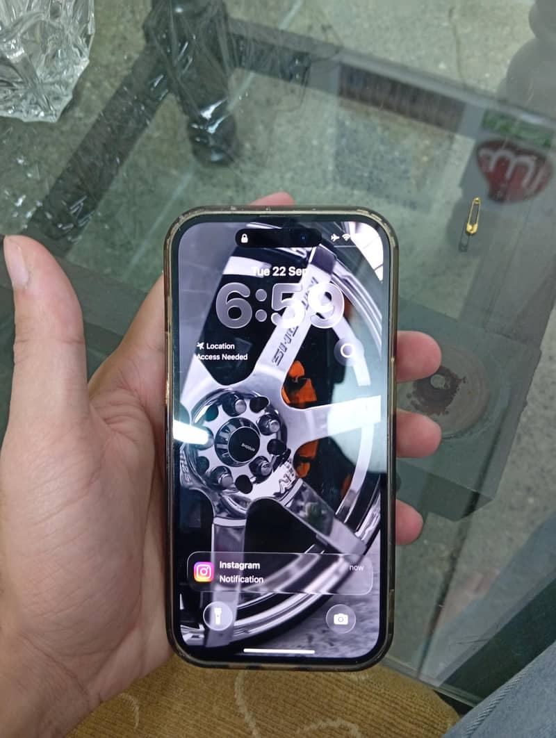 Apple iPhone 14 Pro 1