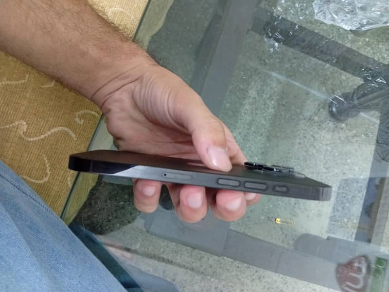 Apple iPhone 14 Pro 2