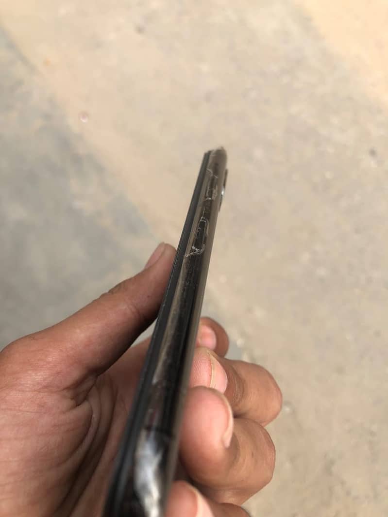 Apple iPhone XS 0