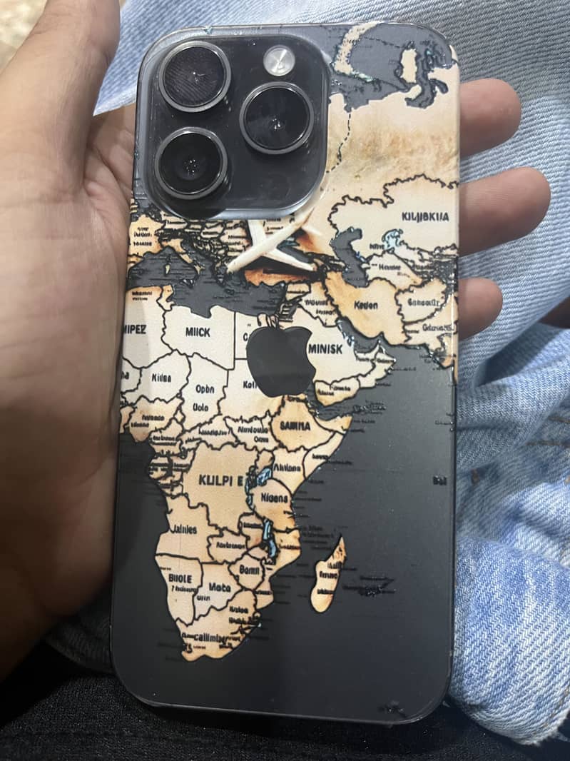 Apple iPhone 15 Pro 3