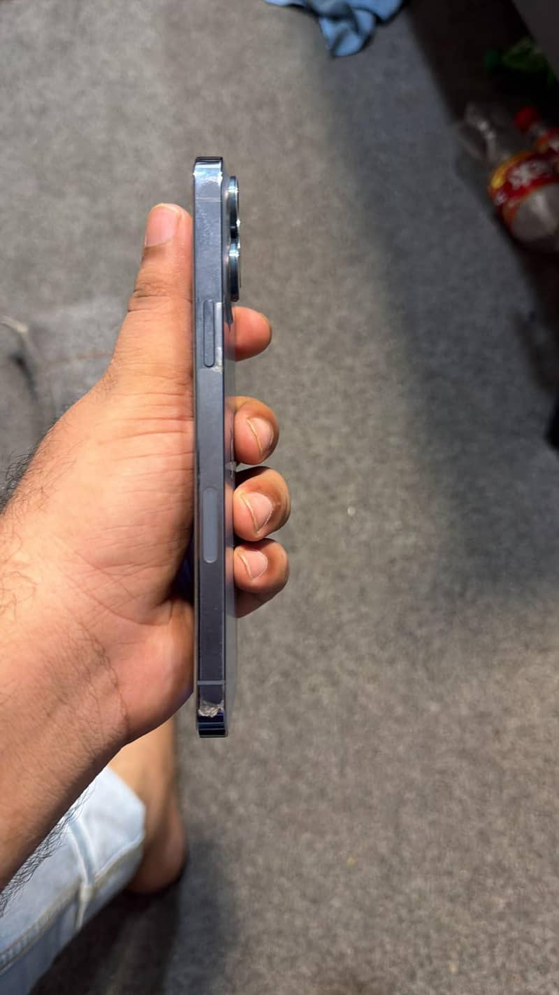 Apple iPhone 13 Pro Max 4