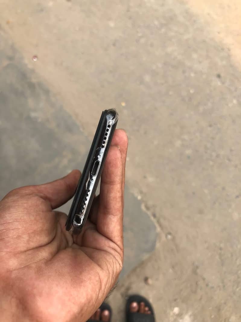Apple iPhone XS 2