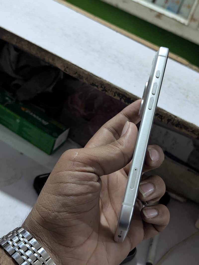 Apple iPhone 17 Pro Max 1