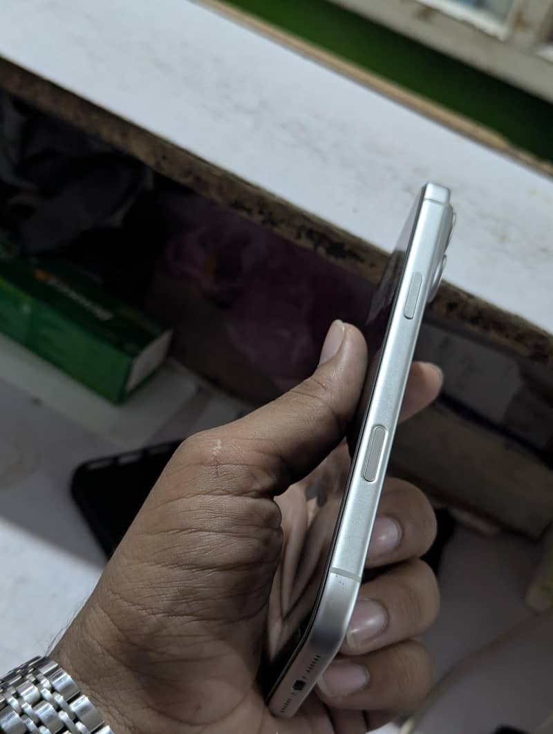 Apple iPhone 17 Pro Max 2