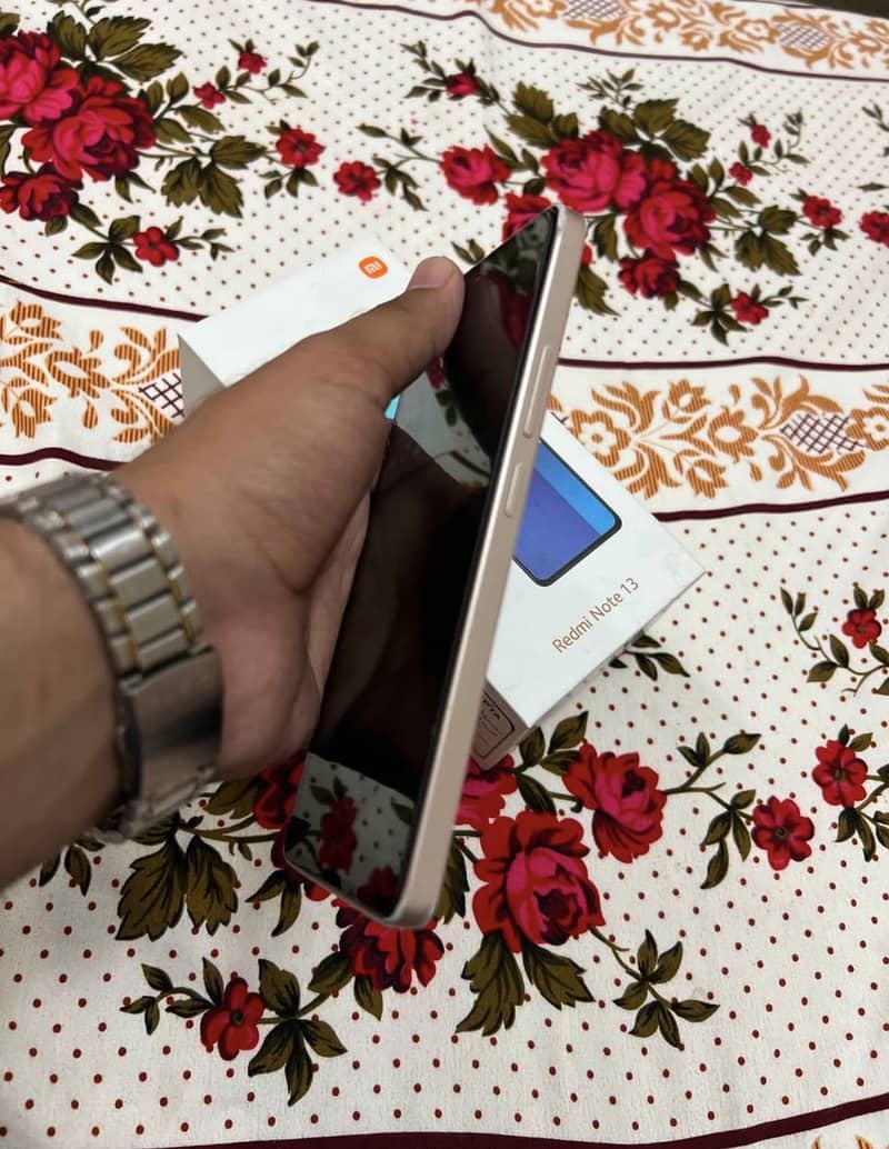 Xiaomi Redmi Note 13 1