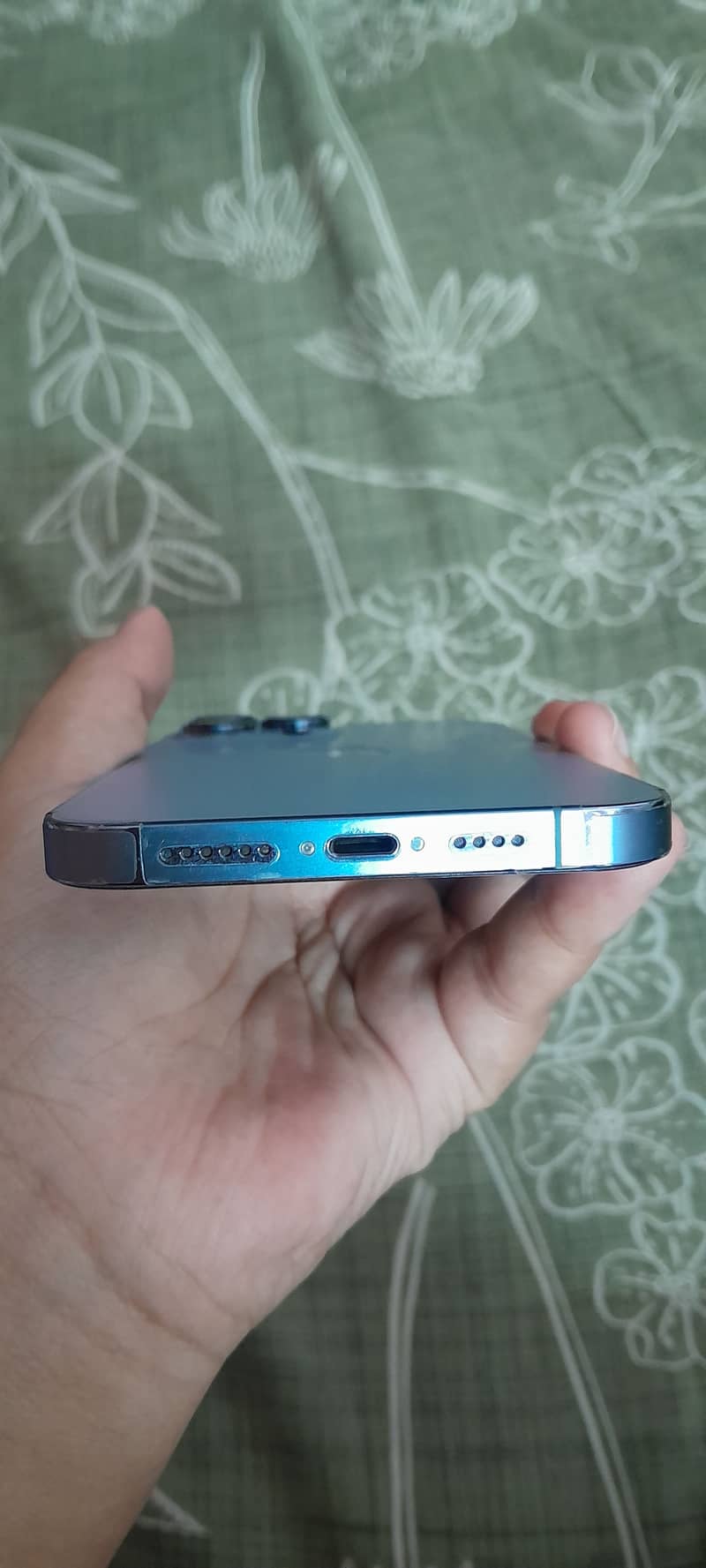 Apple iPhone 13 Pro Max 2