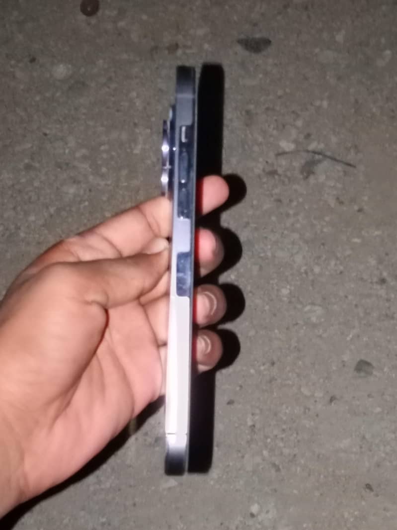 Apple iPhone 14 Pro Max 3