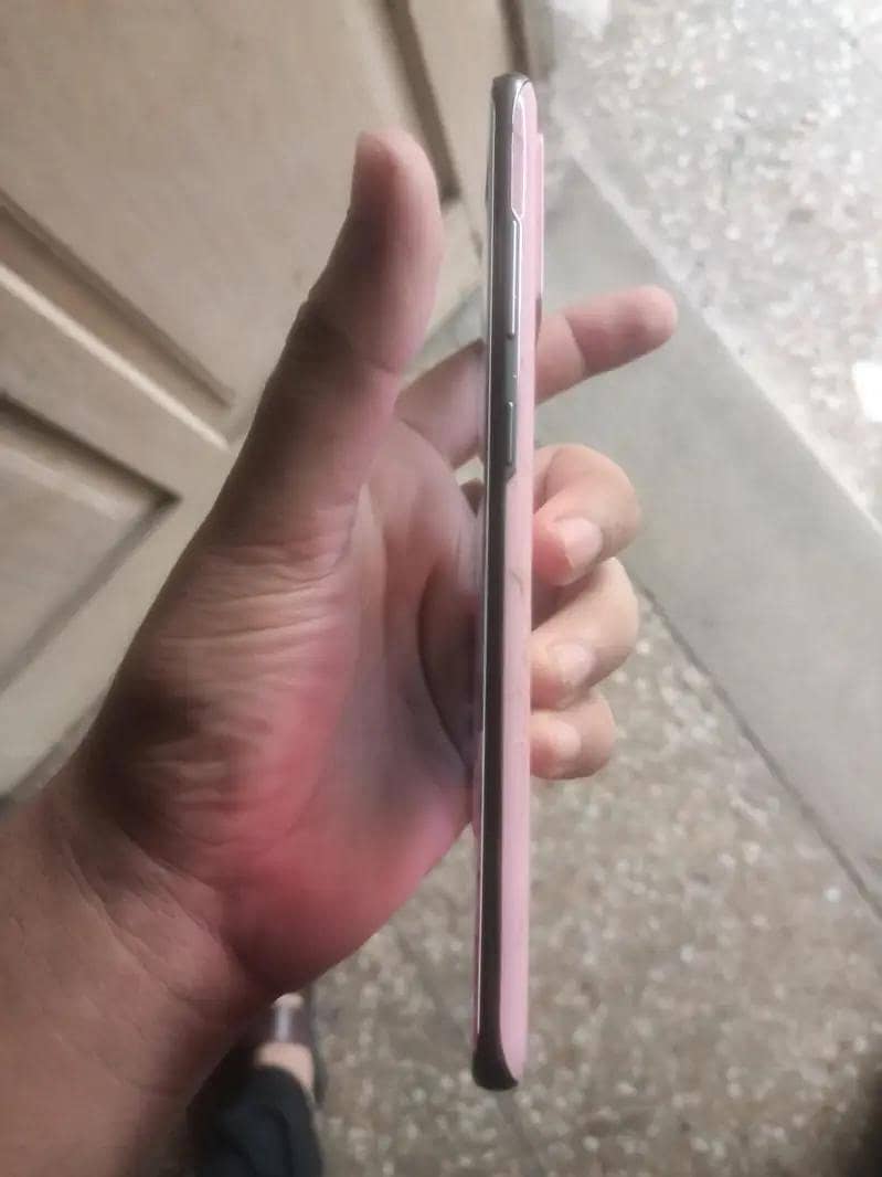 Samsung S20 plus 2