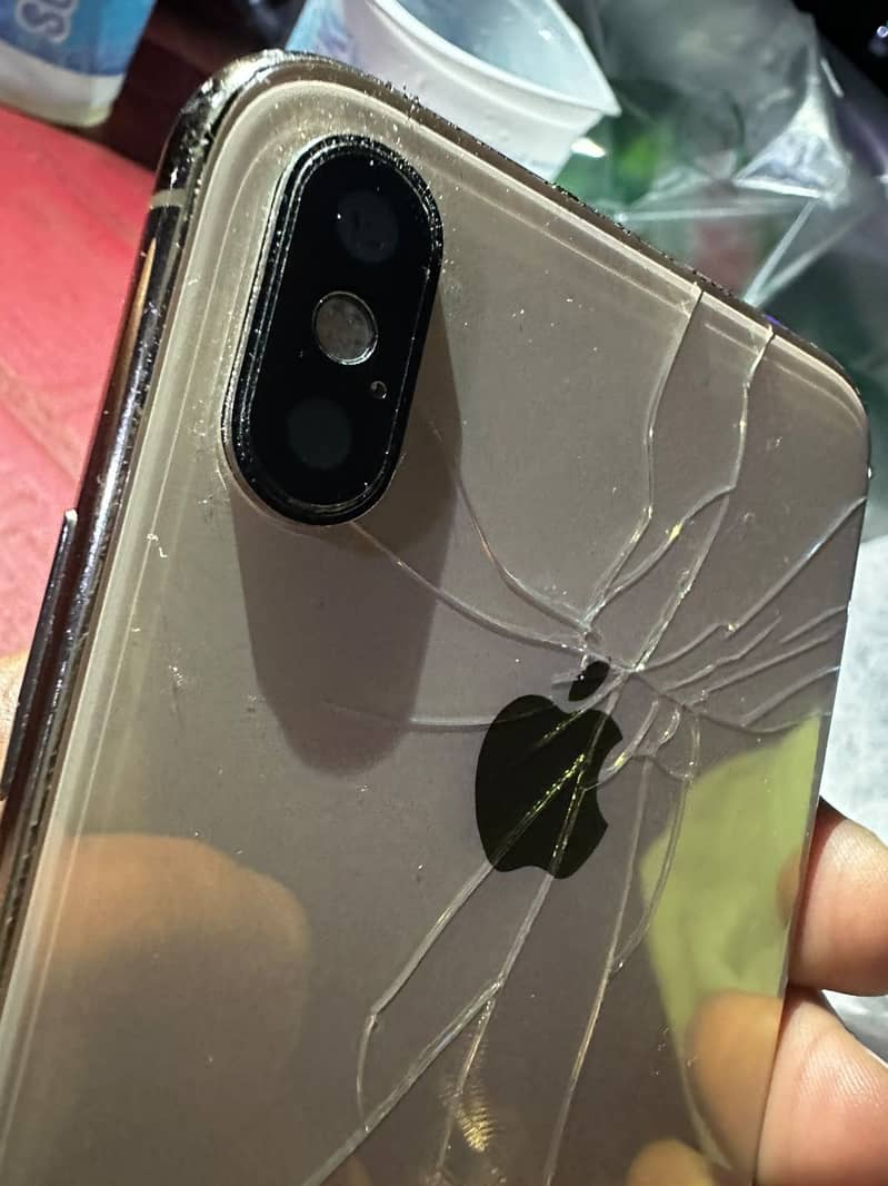 Apple iPhone XS 0
