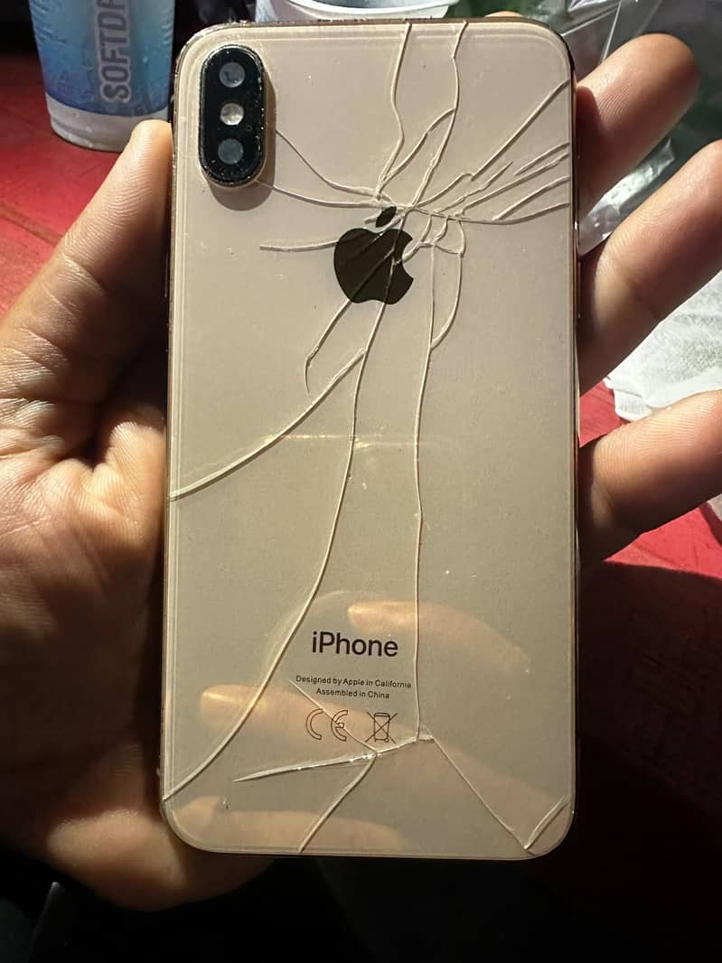Apple iPhone XS 1