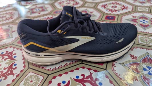 Brooks Ghost / Glycerin performance Running Shoes.