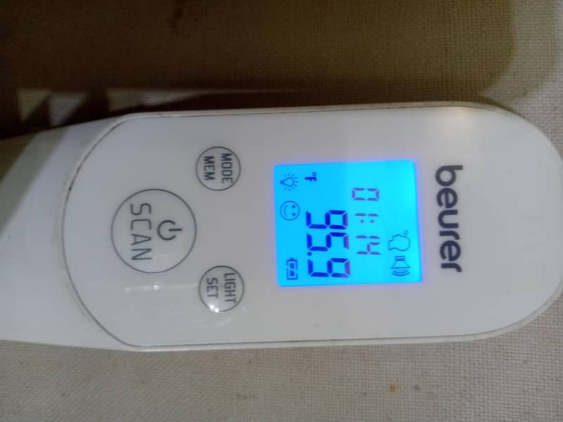 Beurer Non Contact Thermometer 1