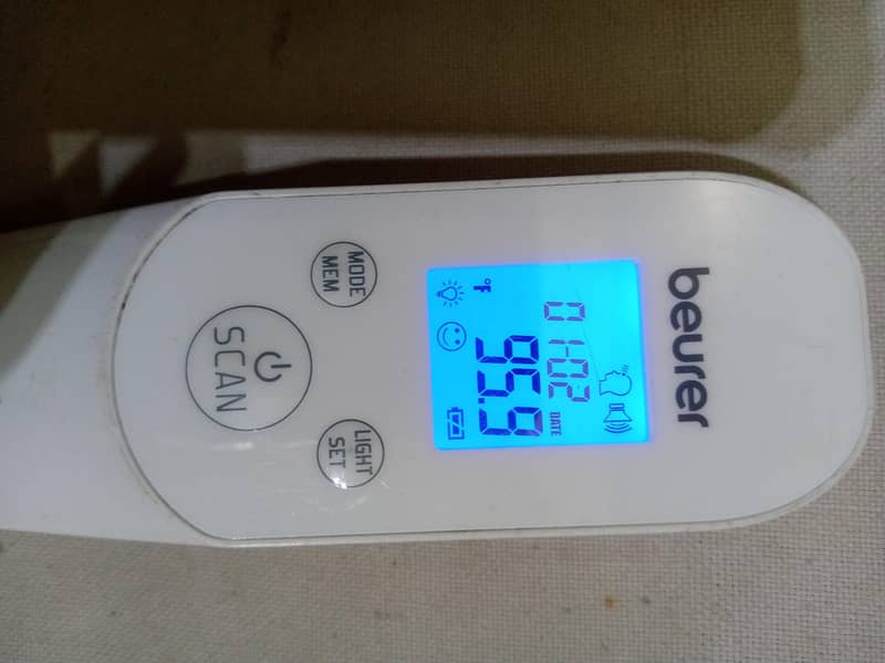 Beurer Non Contact Thermometer 4