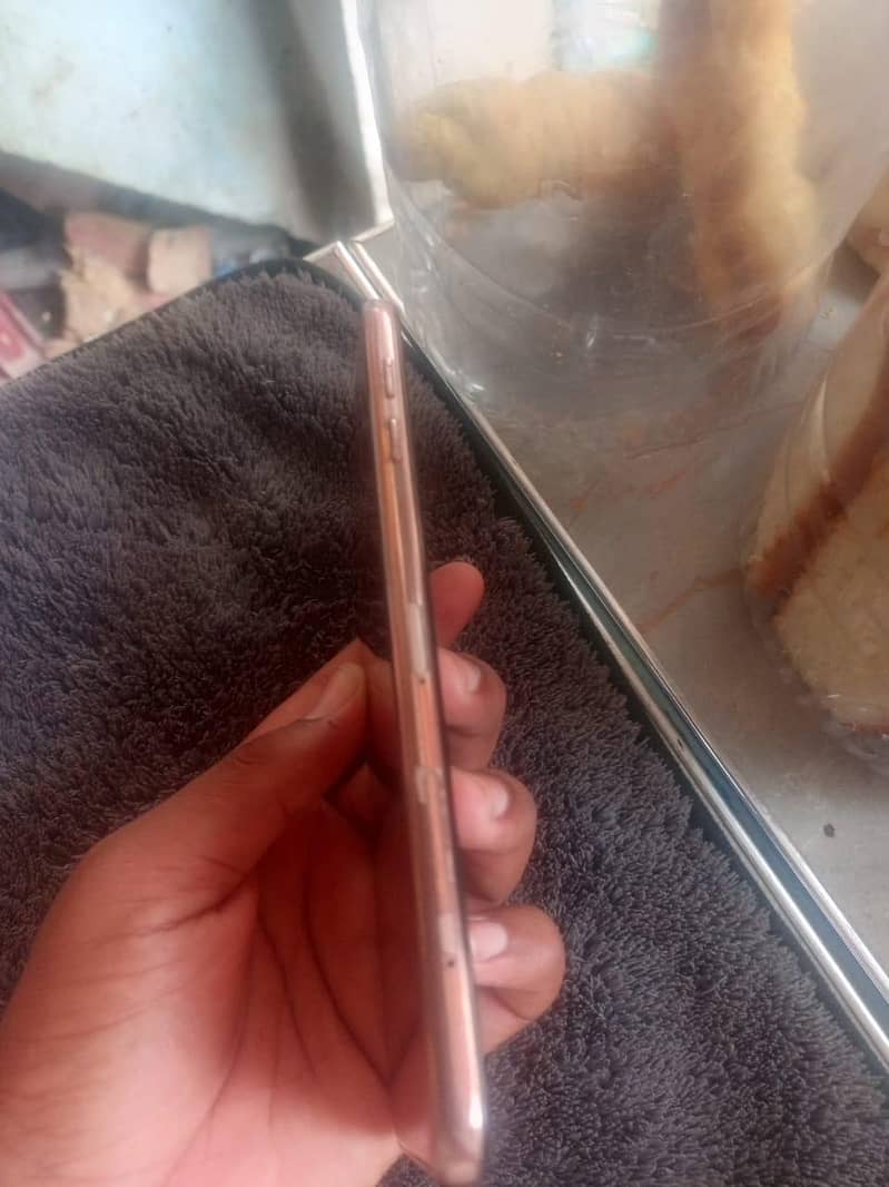 Samsung j4 3