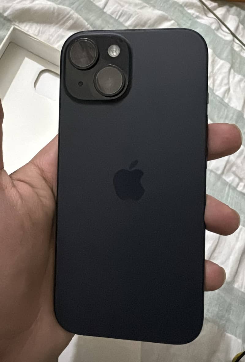 Apple iPhone 15 2