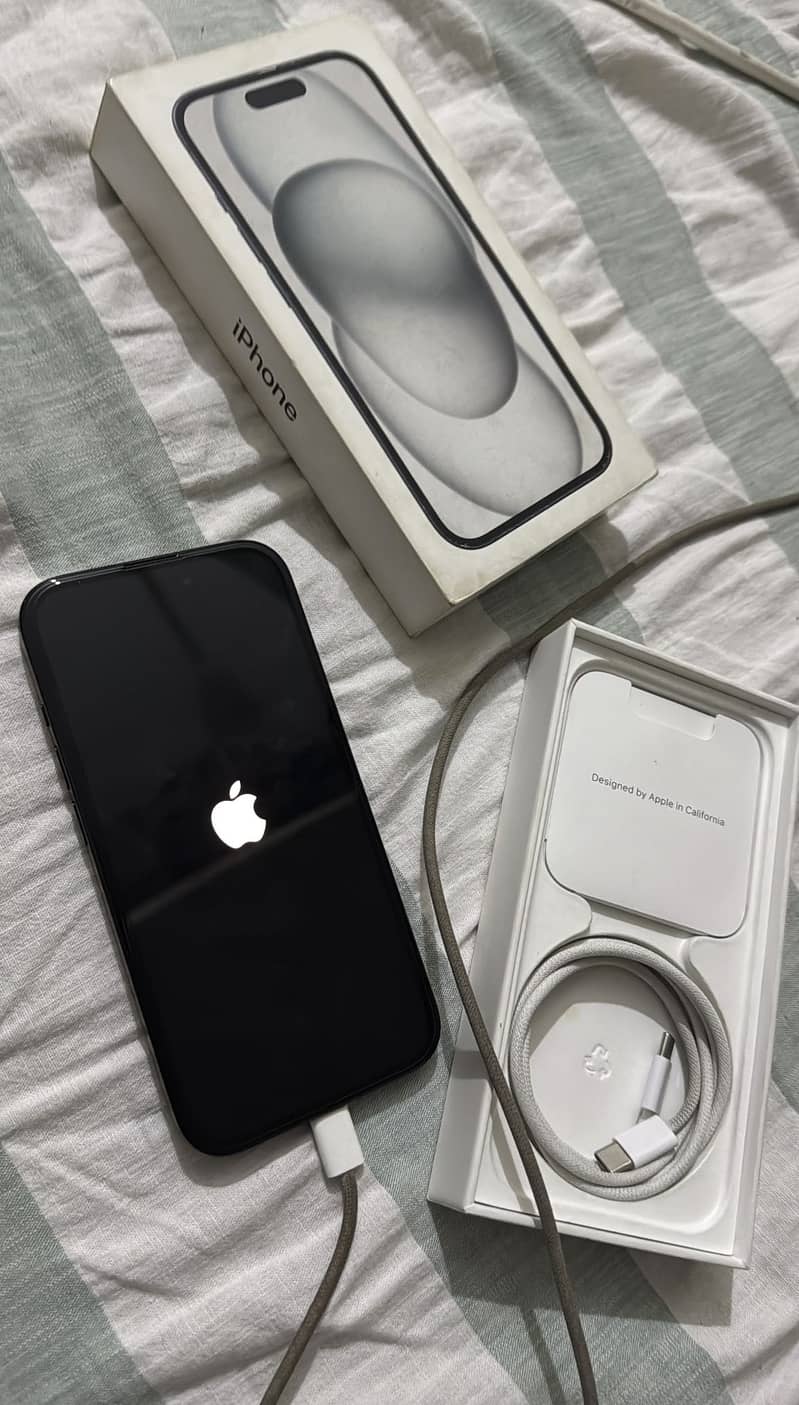 Apple iPhone 15 4