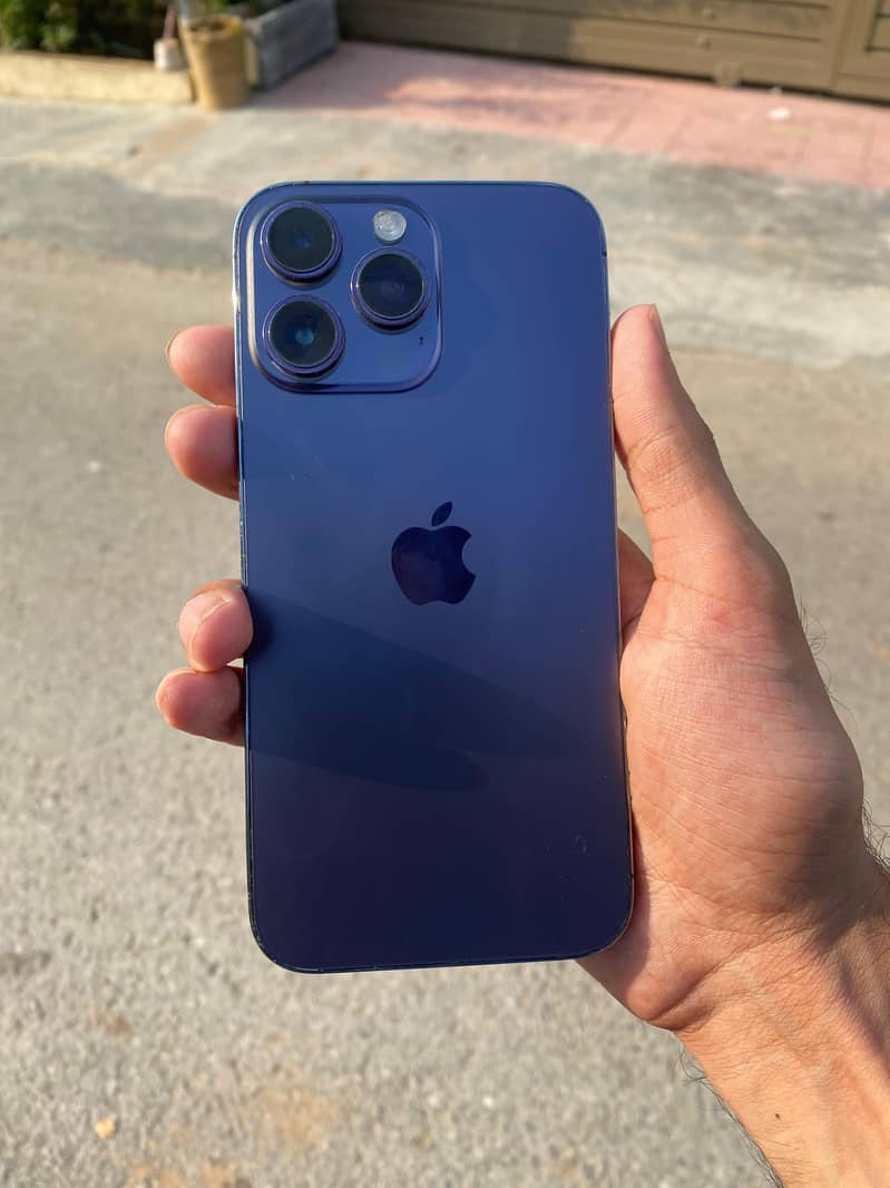 Apple iphone 14 pro max 0