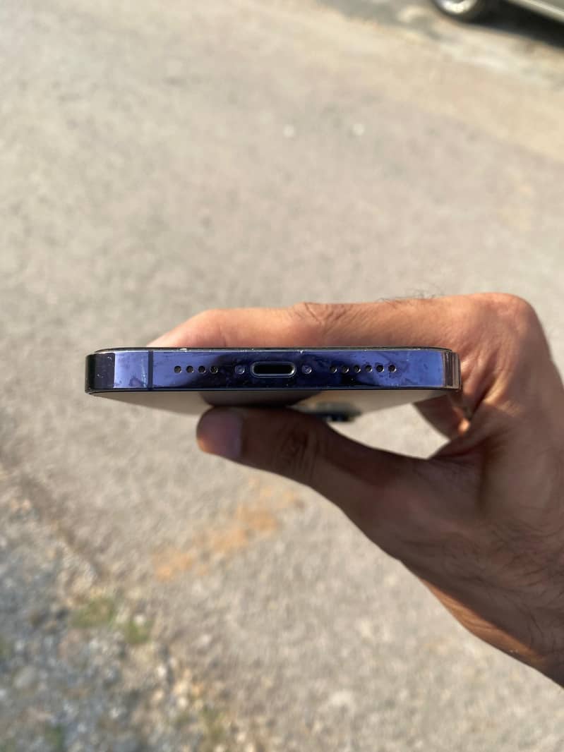 Apple iphone 14 pro max 1