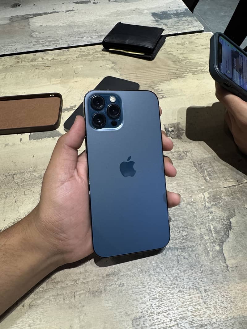 Apple iPhone 12 Pro Max 0