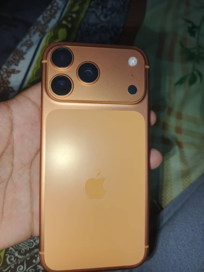 Iphone 17 pro max 4
