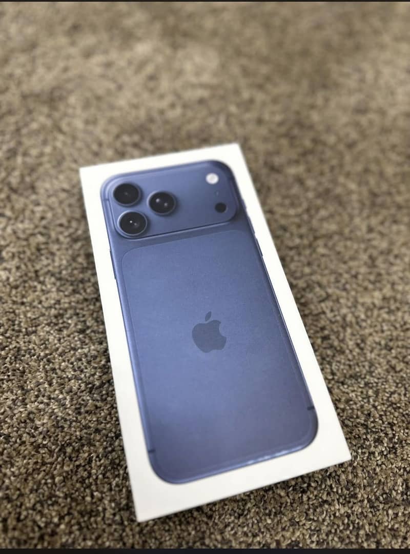 Apple iPhone 17 Pro Max 0