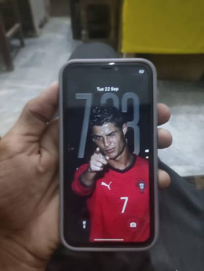 Apple iPhone 11 10/10condition urgent sale