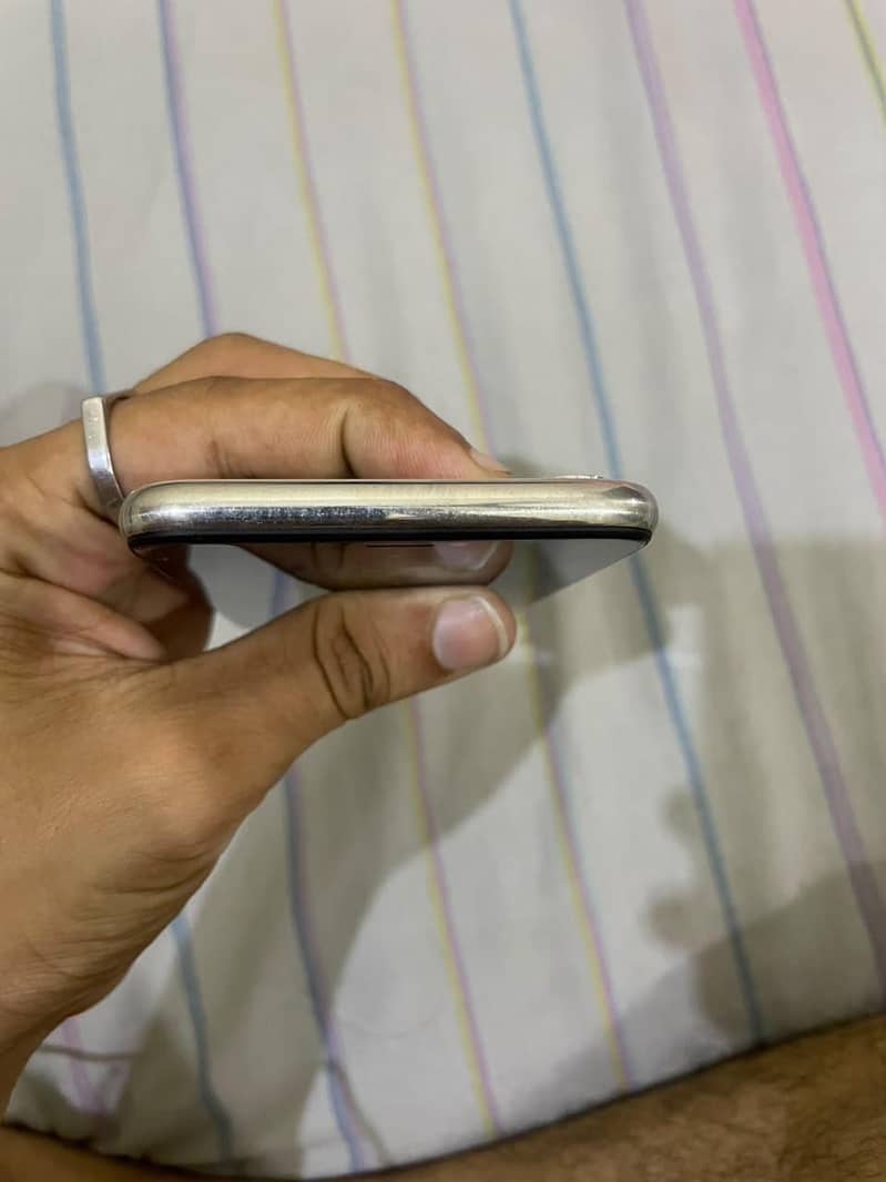Apple iPhone X 2